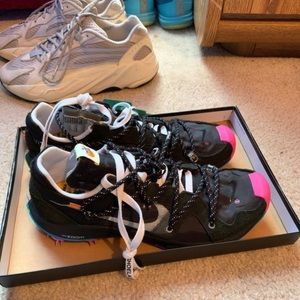 Nike zoom off white terra kiger